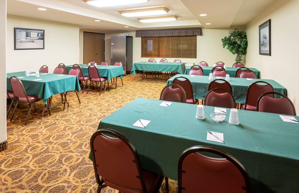 Americinn By Wyndham Peoria Facilities photo
